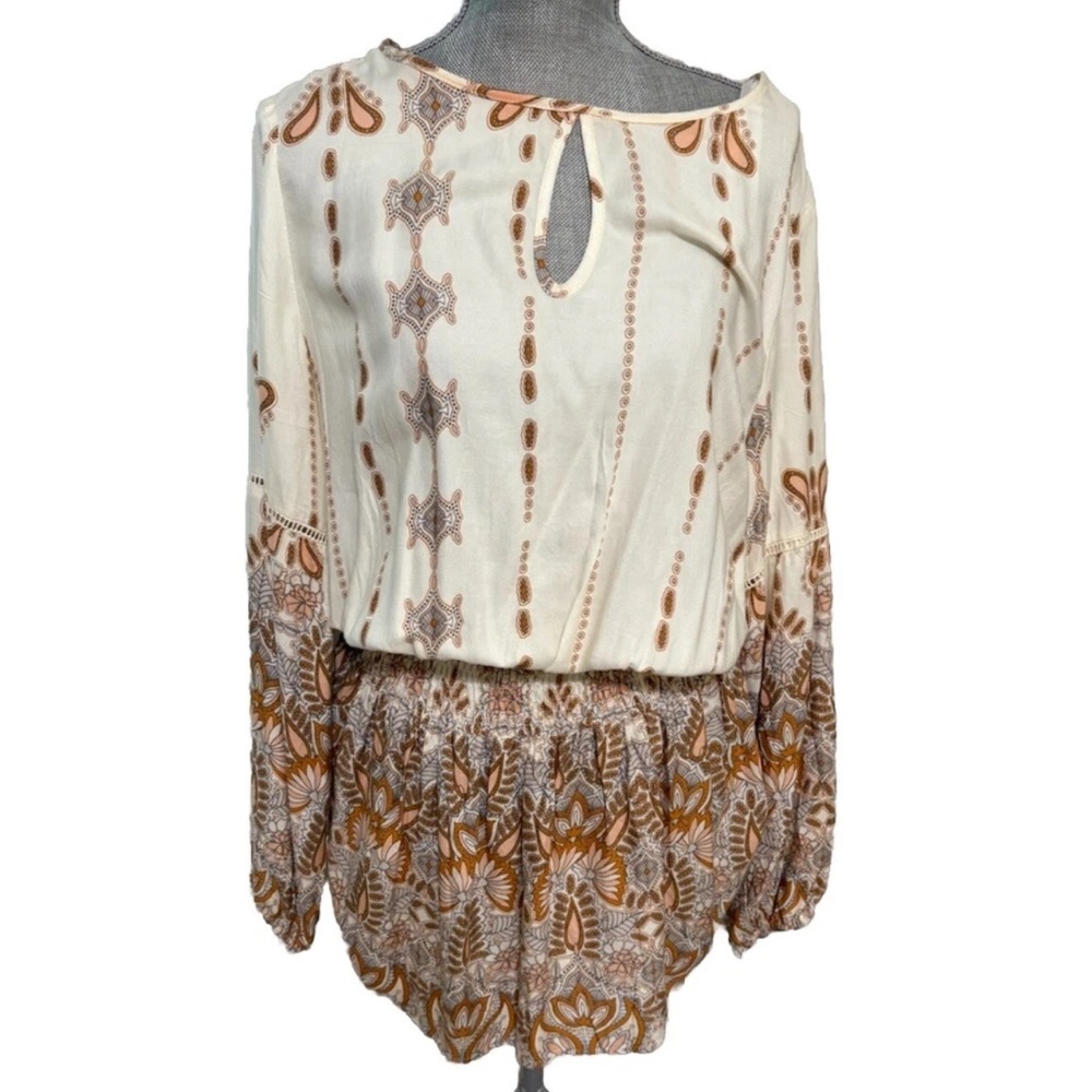 MinkPink Boho Floral Romper XL NWT Cream Long Sleeve Smocked Waist Festival